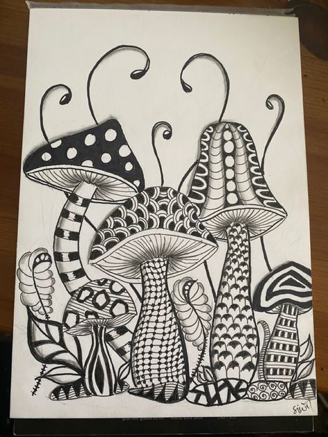 Zentangle Art Mushroom, Zentangle Mushrooms Pattern, Mushrooms Zentangle, Doodle Art Mushroom, Mushroom Doodle Art, Zentangle Mushrooms, Mushroom Doodle, Zantangle Art, Zen Doodle Patterns