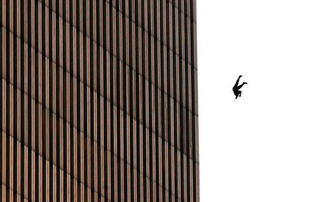 World Trade Center Jumpers, World Trade Center Nyc, The Falling Man, North Tower, Rare Historical Photos, Psy Art, Trade Centre, Lower Manhattan, Twin Towers