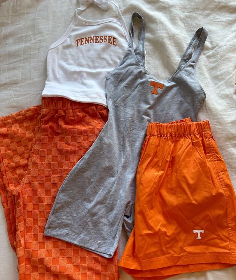 Go Vols! 🍊🧡🤠 Game day never looked so good Tennessee Vols Outfit, Tennessee Outfits, Go Vols, Tennessee Vols, Gameday Outfit, Game Day, Tennessee, On Instagram, Clothes