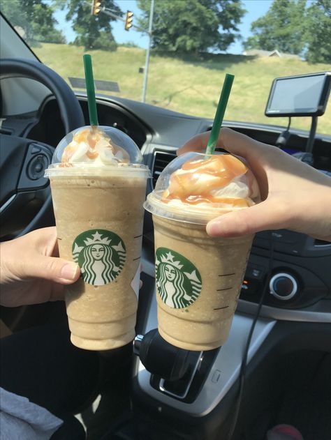 Café Starbucks, Healthy Starbucks, Starbucks Inspired Ice Coffee, Starbucks Drinks Recipes, Delicacy Food, Starbucks Recipes, Food Drinks Dessert, Starbucks Drinks, Starbucks Coffee