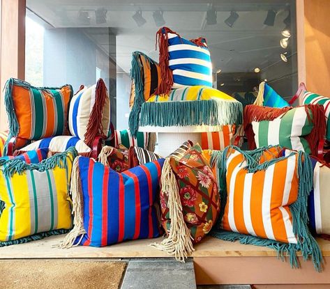 Athens Apartment, Big Cushions, Contemporary Cushions, Jean Philippe, Interior Decorating Styles, Summer 22, Interior Projects, Interior Decoration, Soft Furnishings