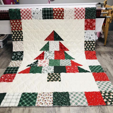 Already working on Christmas... - Hometown Quilt Company, LLC | Facebook 3 Daughters, Christmas Tree Quilt, Sew Projects, Tree Quilt, Sweet Lady, Christmas Quilt, Easy Quilts, Quilting Projects, Special Gift