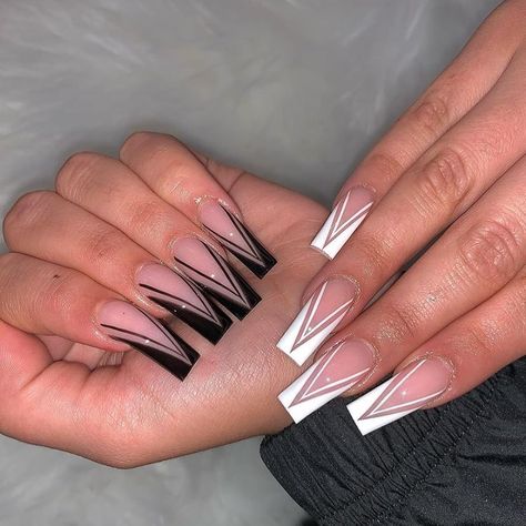 Black And White Acrylic Nails, Grad Nails, Coffin Nails Designs Summer, Nail Vibes, Poppin Nails, Acrylic Nail Designs Coffin, White Coffin Nails, Summer Acrylic, Graduation Nails