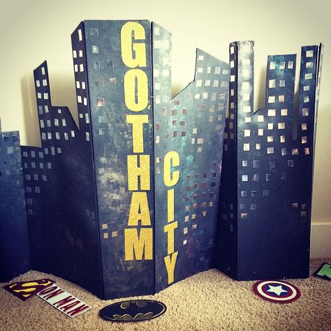 Me and my boyfriend made this Gotham city prop for a comic book party for a birthday! This was when it was still a work in progress Gotham Themed Party, Gotham City Party, Comic Book Party, Homecoming Floats, Book Birthday Parties, Book Themed Party, Me And My Boyfriend, Book Birthday, Batman Party