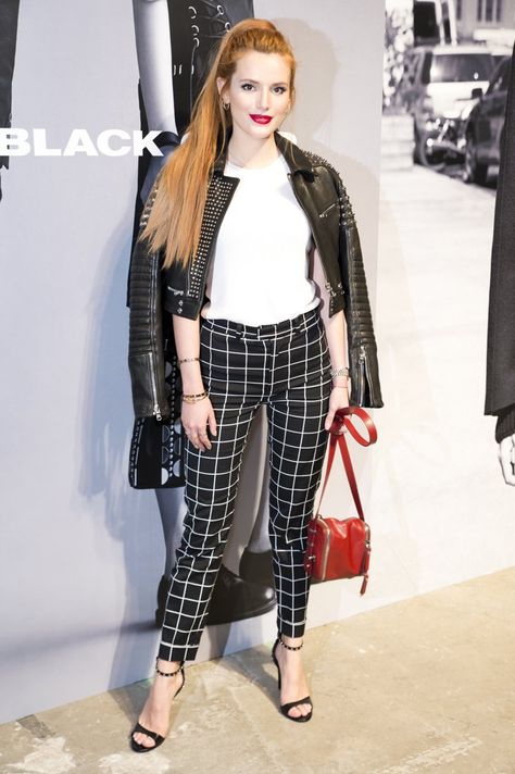 Window Pane Pants Outfit, Diesel Black Gold, Stylish Celebrities, Casual Outfit Inspiration, Bella Thorne, Sitting Pretty, Window Pane, Casual Chic Outfit, Gothic Outfits