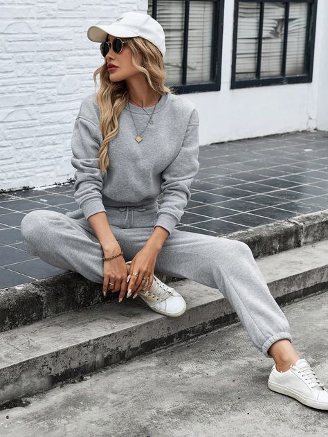 2pcs Women's Casual Street-Style Sweatshirt And Pants Set, Gray, Fall/Winter Travel Outfit Airport Grey Casual    Plain  Medium Stretch  Women Clothing, size features are:Bust: ,Length: ,Sleeve Length: Airport Outfit Grey Sweatpants, Sweatshirt Poses, Winter Sets Outfits, Grey Sweats Outfit, Outfit Airport, Sweats Outfit, Winter Travel Outfit, Grey Sweats, Lifestyle Ideas