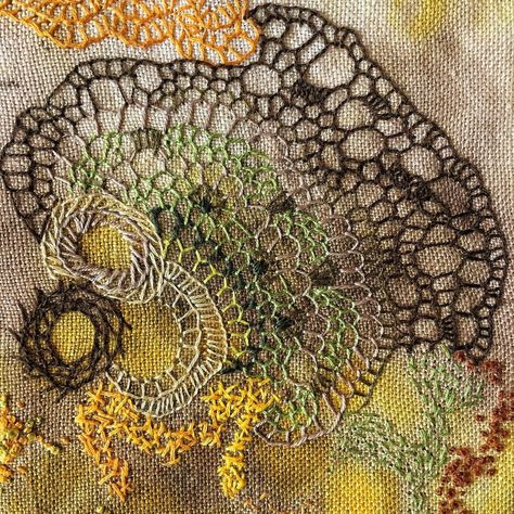 Textile Art Embroidery, Abstract Embroidery, Contemporary Embroidery, Textile Fiber Art, Creative Embroidery, Hand Embroidery Art, Fabric Book, Blanket Stitch, Sewing Art