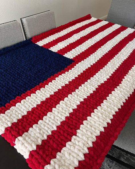 This American flag blanket is a custom order that I enjoyed making so much that I added it to my shop 🤭 peep the last photo that I received from my client on her BEAUTIFUL wrap around porch 😍🇺🇸 American Flag Crochet Blanket Pattern Free, American Flag Chunky Knit Blanket, Chunky Blanket Ideas, American Flag Crochet Blanket Pattern, American Flag Crochet Blanket, American Flag Crochet, American Flag Blanket, Chunky Blankets, Diy Knit Blanket