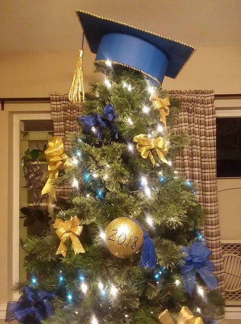 My 2018 Graduation / Holiday Tree Graduation Christmas Tree, Class Tree, Holiday Trees, Blue Christmas Tree, Graduation Caps, Christmas Kids, Graduation Ideas, Christmas Tree Themes, Tree Ideas