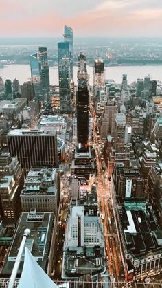 Best Places In New York, Nyc Spots, Trip To New York City, Photo New York, New York Wallpaper, Nyc Instagram, Trip To New York, Places In New York, Nyc Life