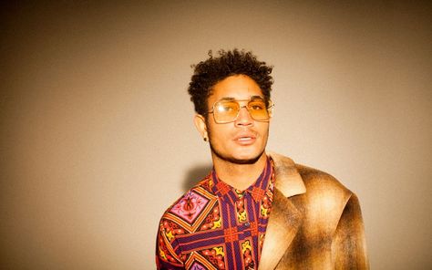 Q&A  Bryce Vine Talks Drew Barrymore His New Album and Plays a Round of Rapid Fire Questions With Us Vine Aesthetic, Rapid Fire Questions, Bryce Vine, Granville Street, Dating Tumblr, Best Dating Apps, Teen Magazine, Online Dating Advice, Date Outfit Casual