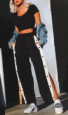 Sweatpants Outfits, Black And White Outfit, Sweatpants Outfit, White Outfit, Mode Inspo, 가을 패션, Mode Inspiration, Looks Vintage, Outfits Casuales