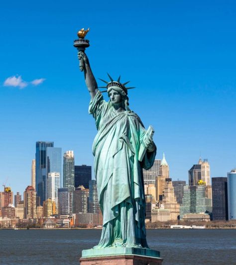 50 Interesting 'Statue Of Liberty' Facts For Kids Statue Of Liberty Facts, Liberty Statue, New York Attractions, Liberty Island, New York Vacation, Bible Stories For Kids, Tourist Sites, The Statue Of Liberty, Ellis Island