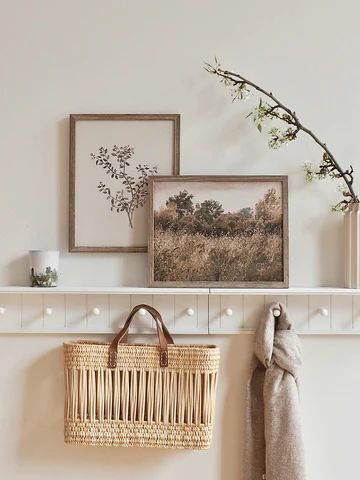 2 Prints On Wall, Cozy House Aesthetic Interior, Entry Wall Decor Ideas, Wall Art Farmhouse Style, Home Decor Eclectic, Cottage Apartment, Cross Decor, Neutral Home Decor, Decor Eclectic