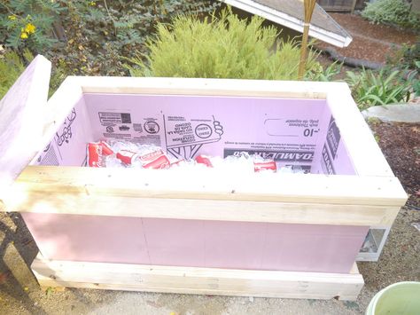 \ Large Party Ice Chest Wooden Ice Chest, Wedding Coolers, Wood Cooler, Diy Cooler, Recycle Crafts Diy, Useful Projects, Outdoor Cooler, Ice Chest Cooler, Ice Storage