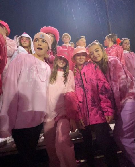 Pink Out School Outfits, Pink Out Football Game Outfits Cold, Pinkout Ideas Outfits, Pink Out Football Game Outfits, Pink Out Football Game, Football Game Outfits, Pink Out Football, Football Season Outfits, Abc Party Costumes