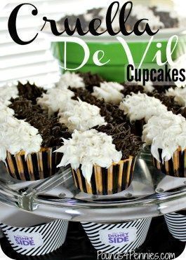 Cruella De Vil Cupcakes for a kids Halloween party. Black and white cupcakes to enjoy for a Disney Villains Party idea. Make these fun Halloween cupcakes for your next Disney Descendants Halloween party. Cupcakes For Kids, Disney Villain Party, Black And White Cupcakes, Disney Descendants Party, Party Decorating Ideas, Villains Party, Disney Halloween Parties, Disney Cupcakes, Disney Theme Party