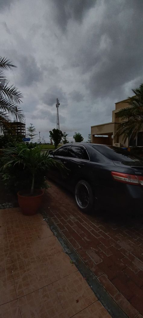 Toyota Camry Aesthetic, Rain Car Snap, Karachi Snaps, Karachi Aesthetic, Deadpool Wallpaper Iphone, Night Rides Car, Car Toyota, Snapchat Video, Camry 2007