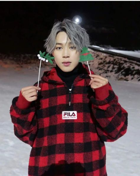 #follow#for#more# Jimin Christmas, Bts Christmas, Akira Kurusu, Christmas Icons, Park Jimin Bts, Bts Pictures, Bts Jimin, Park Jimin, Follow For More