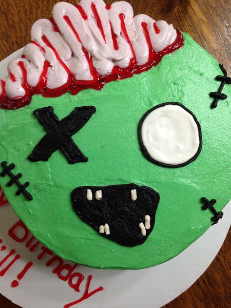 Zombie Cakes For Kids, Piping Gel Recipe, Zombie Cakes, Cakes Decoration Ideas, Zombie Birthday Cakes, Apocalypse Party, Zombie Pics, Zombie Apocalypse Party, Plants Vs Zombies Cake