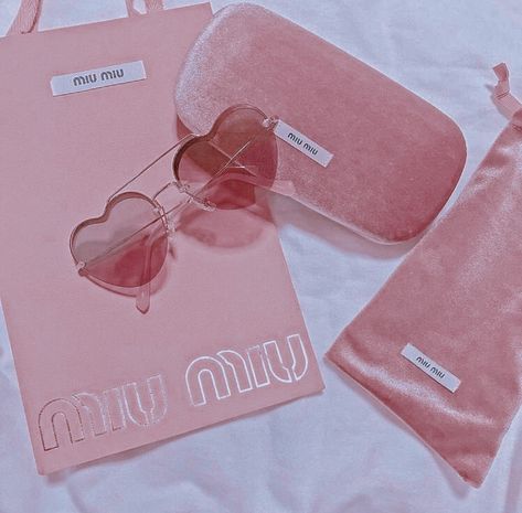 Red And Pink Aesthetic, Sunglasses Aesthetic, Pastel Pink Aesthetic, Soft Red, Pink Vibes, Korean Aesthetic, Aesthetic Pink, Beige Aesthetic, Aesthetic Colors