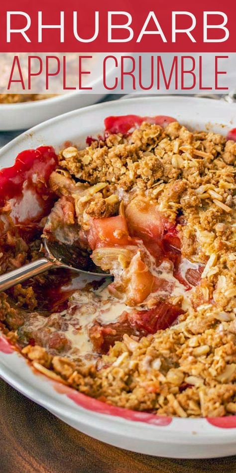 Rhubarb Apple Crisp, Rhubarb And Apple Crumble, Rhubarb Crumble Recipes, Apple Crumble Recipe, Rhubarb Crisp, Rhubarb Crumble, Tasty Dessert, Crumble Recipe, Apple Crisp Recipes