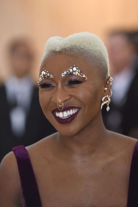 Met Gala Hair, Gala Hair, Extreme Makeup, Met Gala Dresses, Cynthia Erivo, Birthday Fits, Risk Taker, Extreme Hair, Runway Makeup