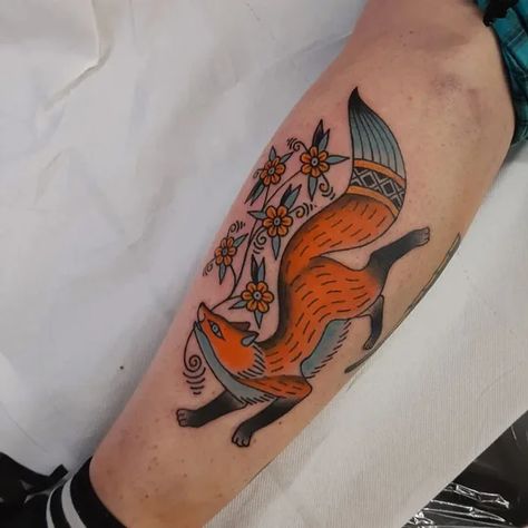 American Traditional Fox Tattoo Folk Fox Tattoo, Trad Fox Tattoo, American Traditional Fox Tattoo, Coyote Tattoo Traditional, American Traditional Sleeve Filler, Neo Traditional Fox Tattoo, Traditional Fox Tattoo, Traditional Wolf Tattoo, General Tattoo