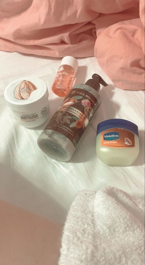 the body shop , yves rocher , vaseline , bio oil , body oil , body lotion , cream , creme , gel cream , almond and milk , moisturizing , argan , rose , self care Vaseline Uses, Healing Dry Skin, Bio Oil, Body Lotion Cream, Petroleum Jelly, Yves Rocher, Empty Bottles, Gel Cream, Vaseline