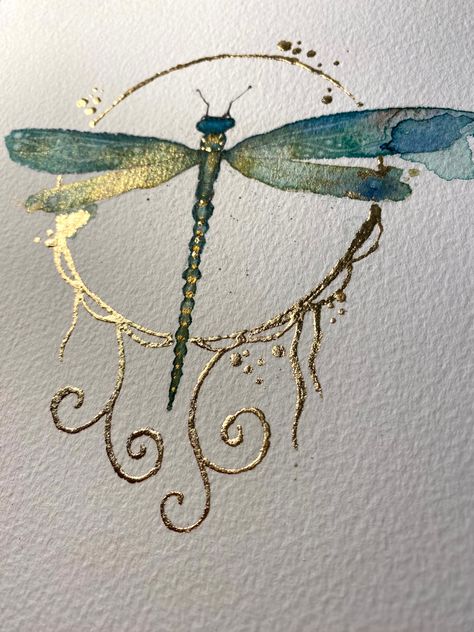 Dragonfly Art Painting Acrylic, Dragonfly Sketches, Simple Dragonfly Drawing, Dragon Fly Watercolor, Dragonfly Painting Acrylic, Metallic Watercolor Painting Ideas, Dragonfly Art Painting, Draw Dragonfly, Dragonflies Artwork