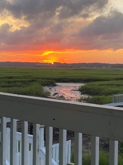 Nc Beach Aesthetic, Dreamy Scenery, Sunset Beach North Carolina, Obx Vibes, Sunset Beach Nc, Coastal Girl, Nc Beaches, Song Writing, North Carolina Beaches