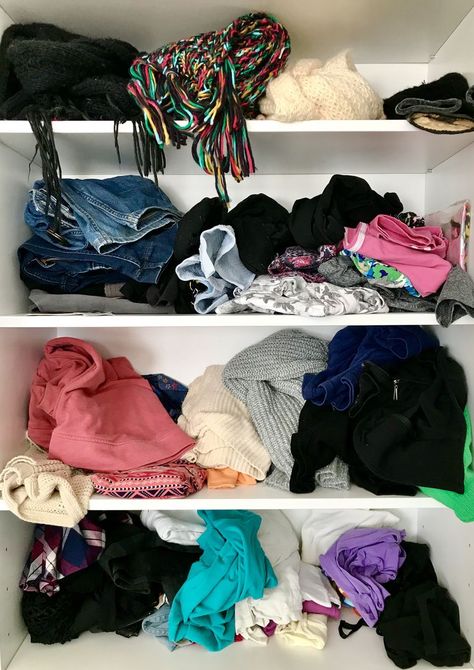 Messy wardrobe shelves Messy Wardrobe, Wardrobe Shelves, Messy Closet, Wardrobe Organisation, Ideal World, Canvas Storage, Budget Organization, Organized Life, Closet Goals