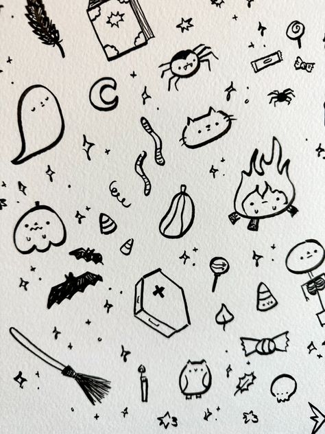 Halloween Doodles White Board Halloween Drawings, Easy Doodles Halloween, Simple Halloween Doodles, Spooky Doodles Easy, Halloween Whiteboard Art, Halloween Doodles Aesthetic, Halloween Whiteboard, Halloween Doodles Simple, October Doodles