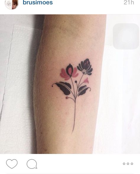 @brusimoes Type Tattoo, Friendship Tattoos, Flower Tattoos, Tattoo Art, Maple Leaf Tattoo, Beauty Nails, Cool Tattoos, Flower Tattoo, Tatting