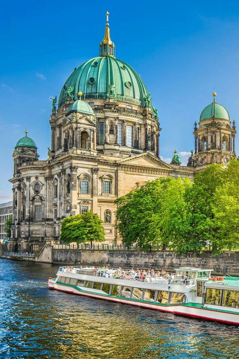 Berlin Itinerary, Berlin Palace, Watercolor City, Building Photography, Scenery Photos, Cathedral Architecture, Berlin City, Heart Of Europe, Dream Travel Destinations