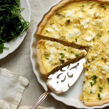 This leek and goat cheese tart has everything a quiche needs: A flaky crust and a creamy, light filling with perfect flavor. Get the recipe for this fabulous dish that's always in style for breakfast, brunch, Mother's Day, or Easter. This is an easy recipe that will be a definite go-to. . . . . . #quiche #eastermenuideas #easterrecipes #easyquiche #brunch #mothersday #quicherecipeeasy French Toast Healthy, French Recipes Dinner, French Dinner Parties, Cooks Illustrated Recipes, Easy Quiche, Goat Cheese Tart, Tart Dough, Quiche Recipes Easy, Creamed Leeks