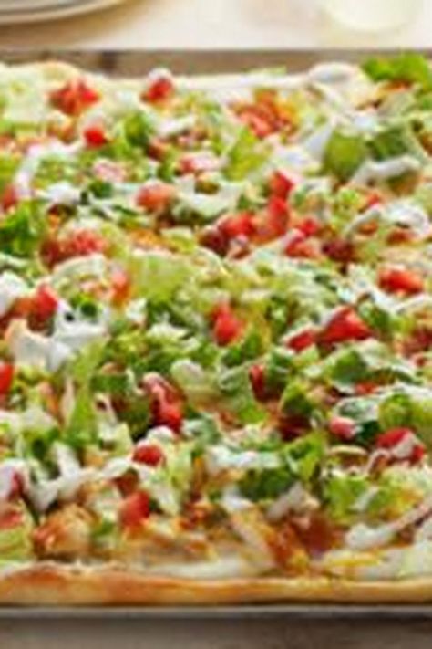 Kraft's Chicken Club Pizza Chicken Club Pizza, Layered Salad Recipes, Chicken Club, Bbq Chicken Pizza, Layered Salad, Cooking Chicken To Shred, Perfect Pizza, Cooking Spray, Chicken Pizza