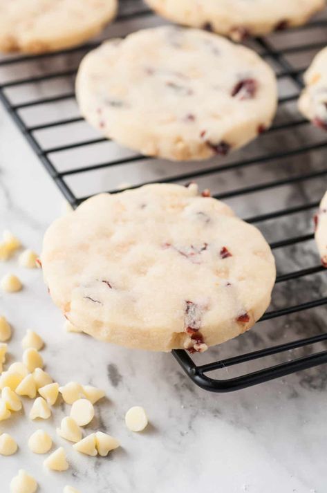 Cranberry Shortbread with White Chocolate Chips - Everyday Southwest Cookie Recipes Thanksgiving, Cranberry Shortbread Cookies, Cranberry Shortbread, Chocolate Chip Shortbread, Cranberry Orange Shortbread Cookies, Cranberry White Chocolate, Shortbread Cookies Christmas, Cranberry Dessert, Chocolate Chip Shortbread Cookies