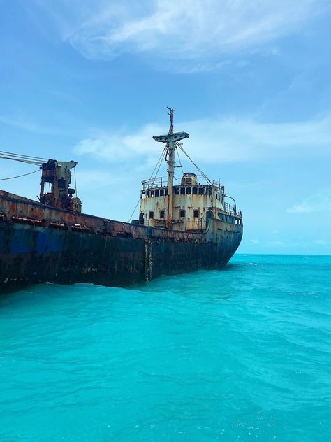 Turks And Caicos Aesthetic, Vacation Mood, Shipwreck, Vacation Places, Turks And Caicos, Sailing Ships, Paris, Travel, Quick Saves