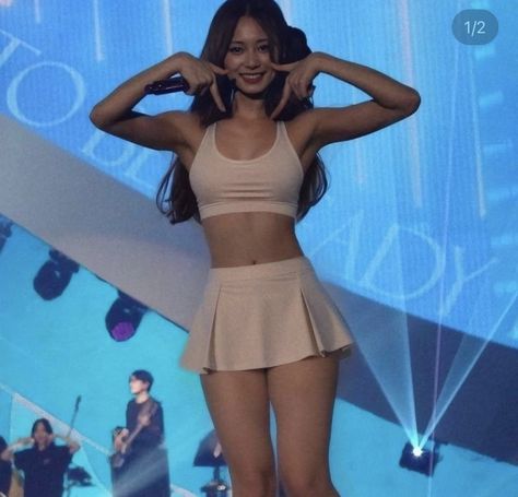 Tzuyu Body, Ideal Body, Seductive Clothes, Tzuyu Twice, Body Inspiration, Kpop Fashion Outfits, Stage Outfits, Kpop Outfits, On Stage