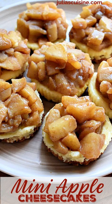 Mini Apple Pie Cheesecakes Mini Apple Pie Cheesecake, Mini Apple Cheesecake, Apple Pie Mini, Fall Cheesecake, Mini Apple Pie, Dessert For Thanksgiving, Apple Pie Cheesecake, Easy Gingerbread Cookies, Healthy Liver Diet