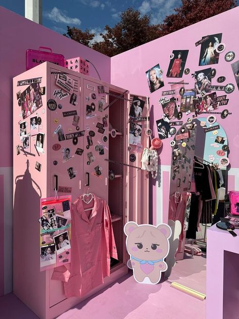 Blackpink Room, Teepee Party, Hello Kitty Videos, Blackpink Square Up, Pencil Sketch Images, Bow Wallpaper, Blink Book, Black Pink Background, Cute Diy Room Decor