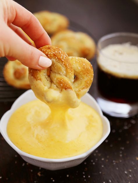 Easy Mini Soft Pretzels + Cheese Sauce – Fluffy, salty pretzels made quick + easy with pizza dough! Serve with spicy mustard or a homemade cheese sauce (recipe included). thecomfortofcooking.com Pretzels Cheese Sauce, Copycat Food, Baked Recipe, Soft Pretzel Recipe, Pretzel Cheese, Homemade Cheese Sauce, Spicy Mustard, Cheese Sauce Recipe, Mini Pretzels