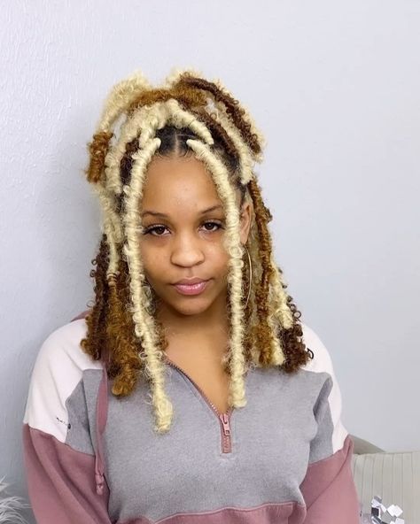 27 Butterfly Locs, Locs Colors, Distressed Butterfly Locs, Butterfly Locs, Loc Styles, Blonde Color, Black Girls Hairstyles, Curly Hair Styles Naturally, Cute Black