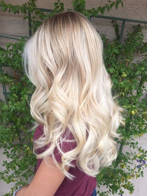 Blonde balayage on natural level 8 hair Blond Balayage, Cool Blonde Hair, Blonde Hairstyles, Have Inspiration, Platinum Blonde Hair, Hair Color And Cut, Long Blonde, Long Blonde Hair, Long Hairstyles