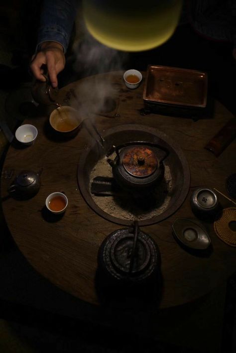 Making Tea Blends, Chinese Tea Room, Tea Room Design, Gongfu Tea, Japanese Tea House, Chinese Tea Set, Chinese Aesthetic, Yamagata, Tea Brands