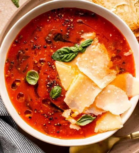 Tomato Florentine Soup Recipe, Tomato Florentine Soup, Florentine Soup, Easy Tomato Soup Recipe, Tomato Soup Easy, Simple Soup, Pureed Soup, Tomato Soup Recipes, Tomato And Cheese