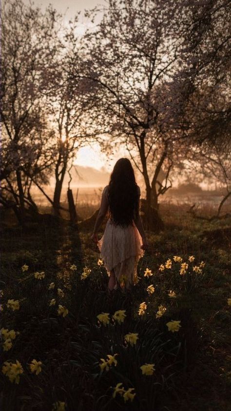 Gabriela + Core + Aesthetic, Elena + Core + Aesthetic, Anna + Core + Aesthetic, Fotografi Vintage, Looks Country, Dreamy Photography, Fairytale Photography, Fantasy Magic, Pretty Landscapes