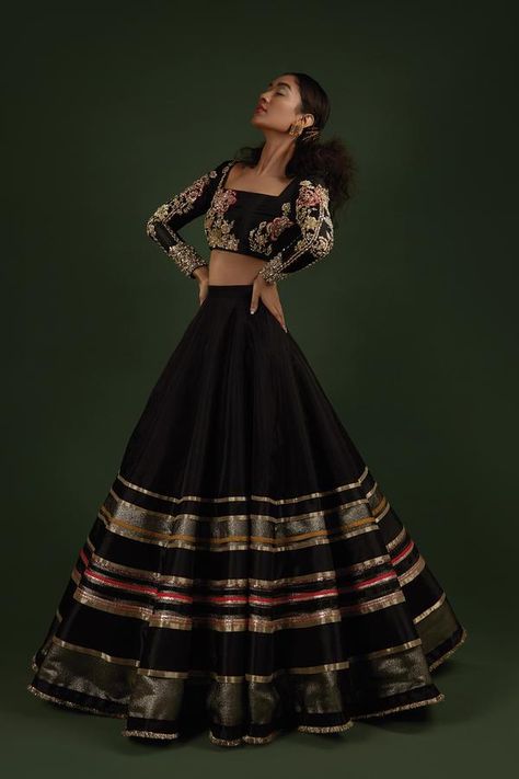 Black Chaniya Choli For Navratri, New Trend Lehenga Designs, घाघरा चोली, Indian Frocks, Indowestern Gowns, Creative Dress, Indian Outfits Lehenga, Lehenga Designs Simple, Lehnga Dress