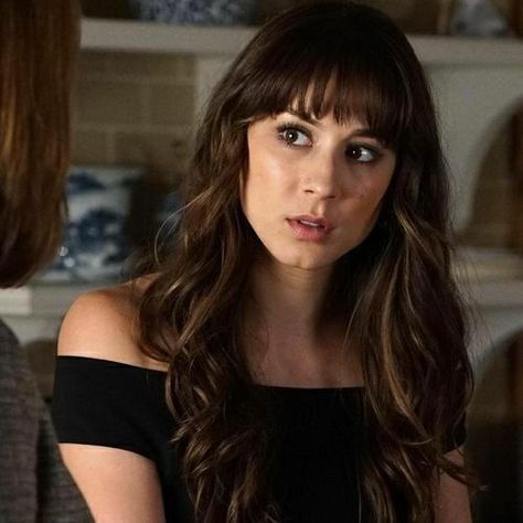 Torian Bellisario, Pll Spencer, Pretty Little Liars Characters, Pretty Little Liars Spencer, Pretty Little Liars Outfits, Pll Outfits, Beacon Hills, Spencer Hastings, Lord Voldemort